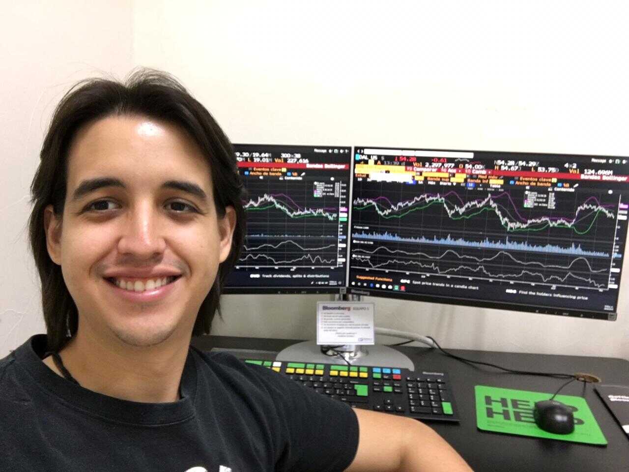 Image of Mauricio Acosta