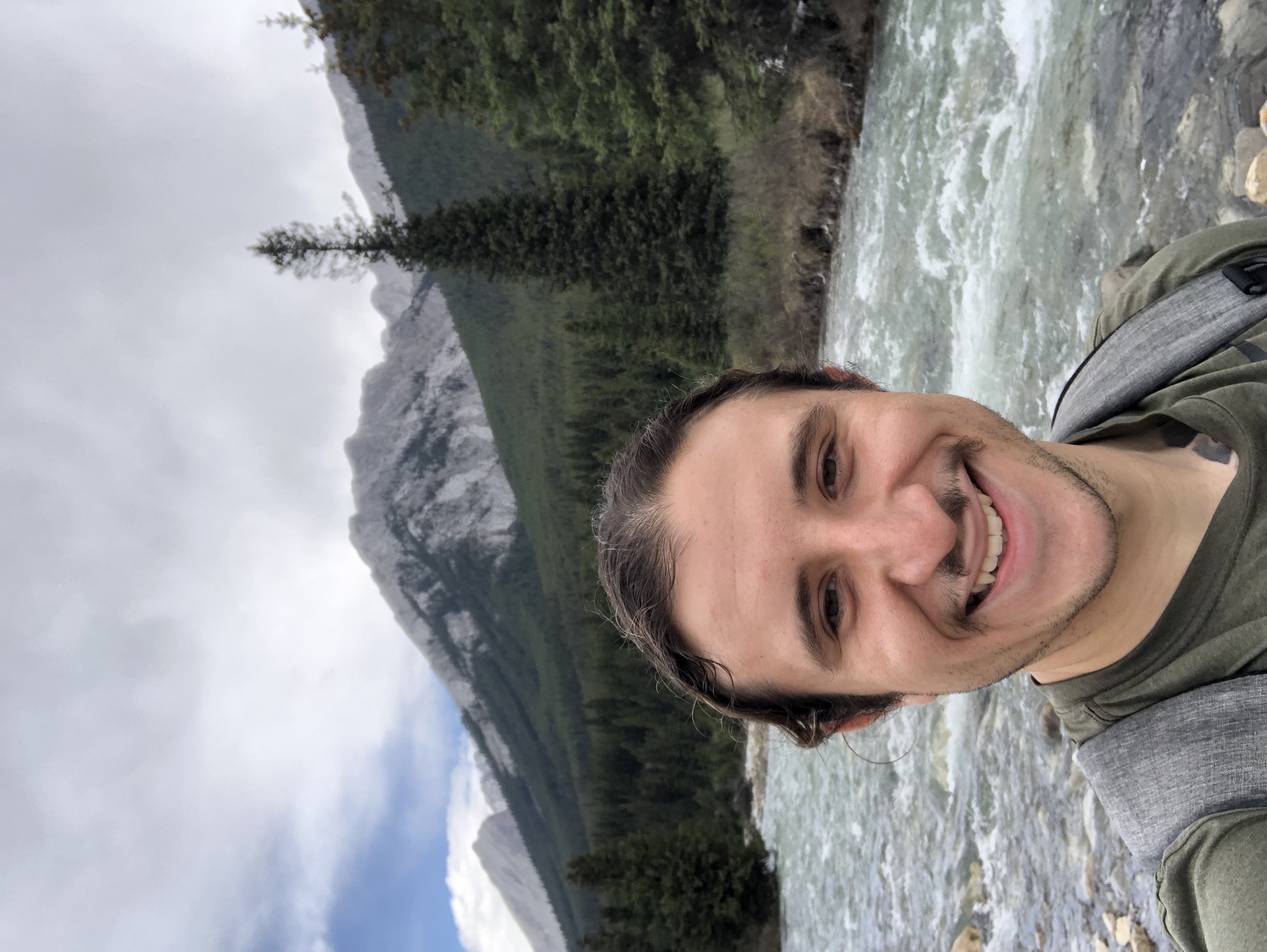 Image of Gabriel León