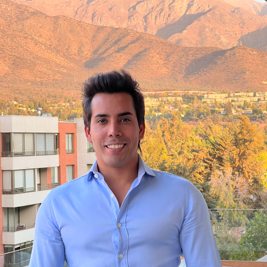 Image of Adolfo Fuentes