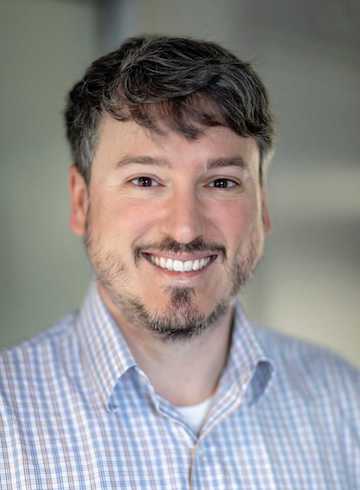 Image of Elliott Ash