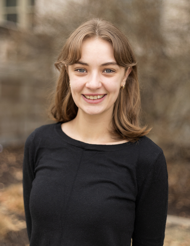 Image of Regan	Smock